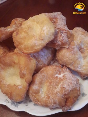 Bermunchie: Malasadas (Portuguese Doughnuts)